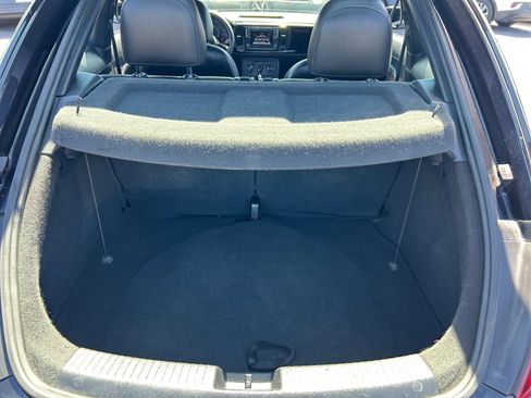Used 2017 Volkswagen Beetle 1.8T S FWD image 30
