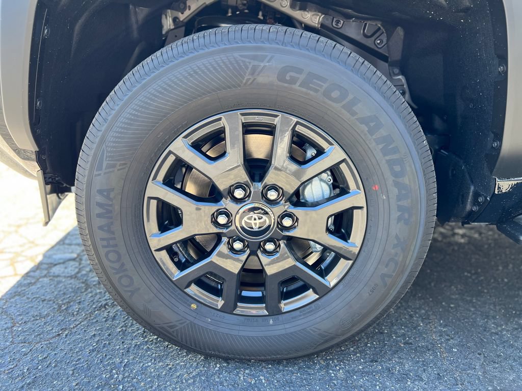 New 2026 Toyota 4Runner SR5 AWD/4WD image 6