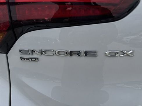 Used 2022 Buick Encore GX Essence w/ Experience Buick Package AWD/4WD image 32