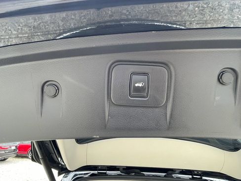 Used 2015 Nissan Murano Platinum w/ Platinum Technology Package AWD/4WD image 40