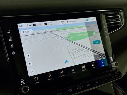 New 2026 Jeep Grand Wagoneer L 4X4 image 16