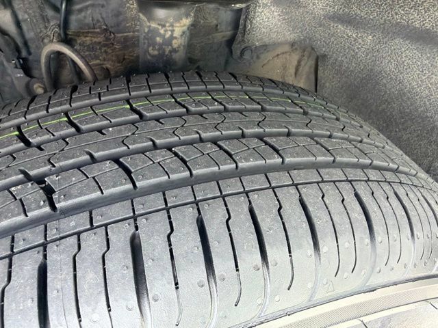 Used 2022 Toyota RAV4 XLE AWD/4WD image 26