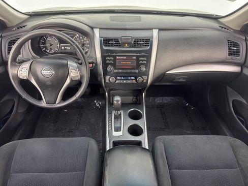 Used 2015 Nissan Altima 2.5 SV image 11