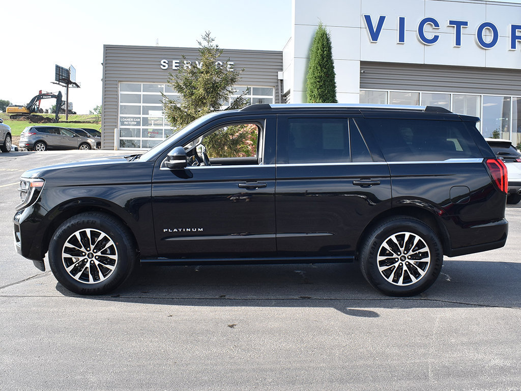 Used 2025 Ford Expedition Platinum AWD/4WD image 2