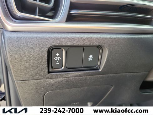 New 2026 Kia Sorento LX FWD image 21