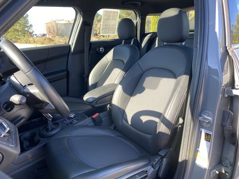 Used 2022 MINI Cooper Countryman image 7