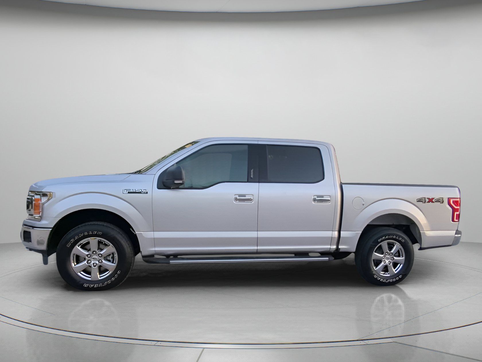 Used 2019 Ford F150 XLT w/ Equipment Group 302A Luxury AWD/4WD image 16