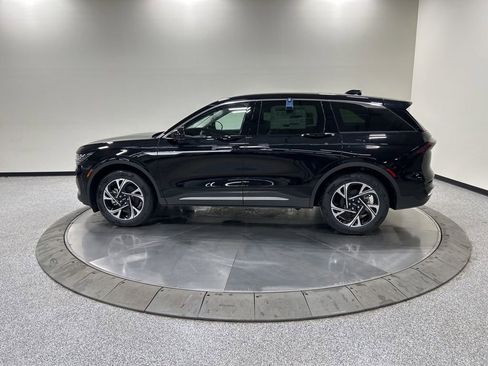 New 2026 Lincoln Nautilus Premier w/ Equipment Group 102A AWD/4WD image 7
