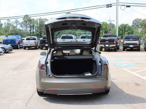 Used 2015 Tesla Model S 70D AWD/4WD image 9