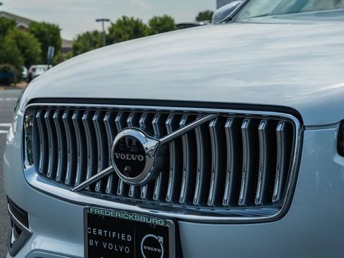 Certified 2023 Volvo XC90 T8 Ultimate AWD/4WD image 12