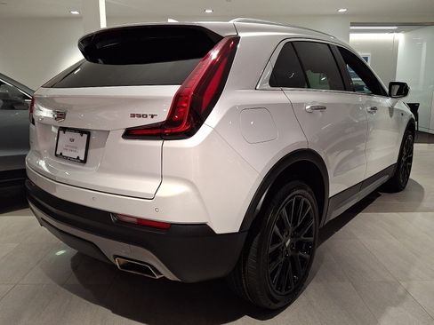 Certified 2023 Cadillac XT4 Premium Luxury w/ Cold Weather Package AWD/4WD image 4