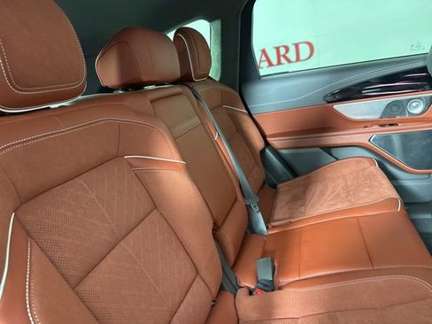 Used 2025 Lincoln Nautilus Black Label image 18