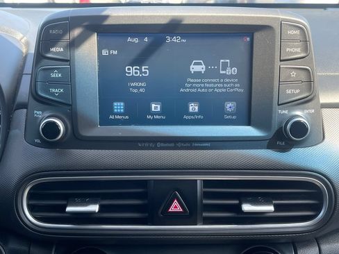 Used 2021 Hyundai Kona Limited AWD/4WD image 28