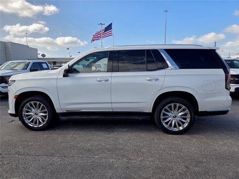 Used 2021 Cadillac Escalade Premium Luxury RWD image 5