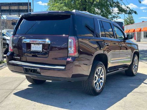 Used 2017 GMC Yukon Denali AWD/4WD image 5