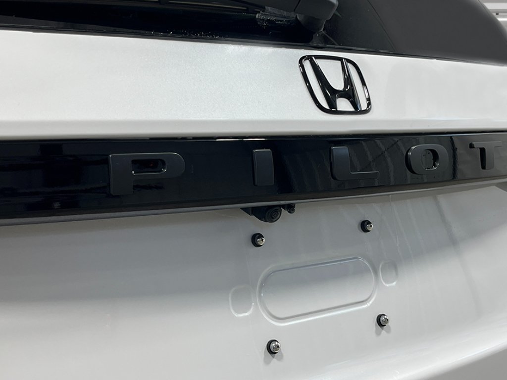 New 2026 Honda Pilot Touring image 8