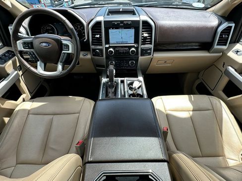 Used 2018 Ford F150 Lariat w/ Equipment Group 502A Luxury AWD/4WD image 11