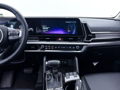 Used 2025 Kia Sportage EX w/ Premium Package image 7