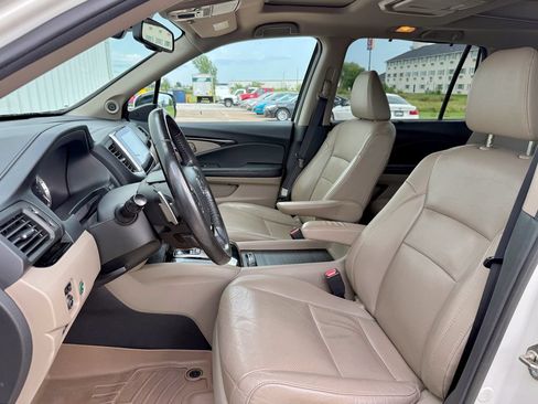 Used 2016 Honda Pilot Elite image 11
