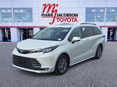 Used 2024 Toyota Sienna XLE