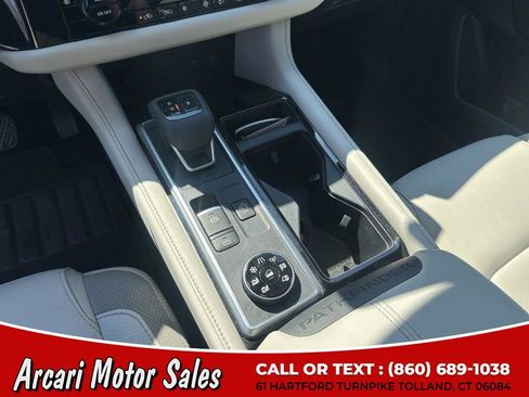 Used 2023 Nissan Pathfinder SL w/ SL Premium Package image 23