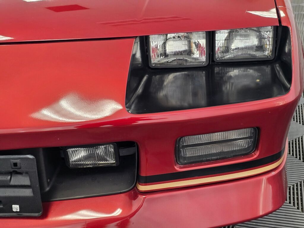 Used 1988 Chevrolet Camaro IROC-Z RWD image 30