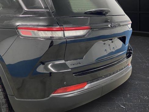 New 2026 Jeep Grand Cherokee Altitude image 36