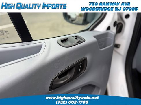 Used 2018 Ford Transit 150 XLT image 43