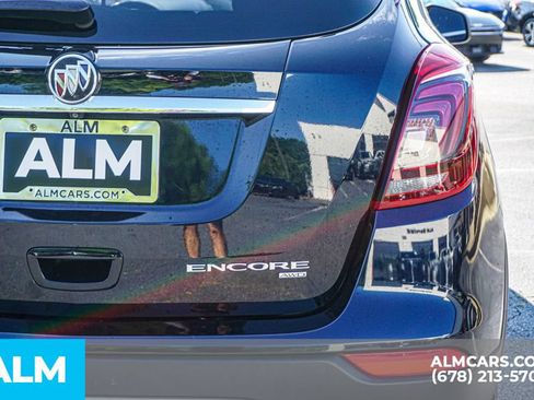 Used 2021 Buick Encore Preferred AWD/4WD image 12