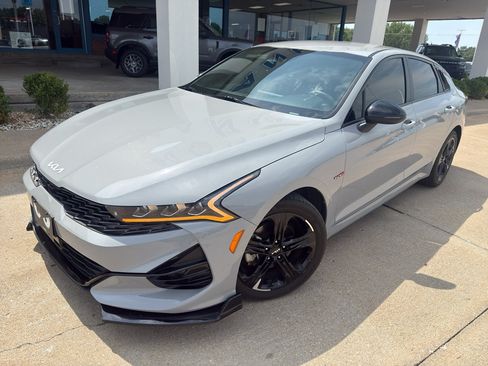 Used 2023 Kia K5 GT-Line w/ GT-Line Premium Package FWD image 2
