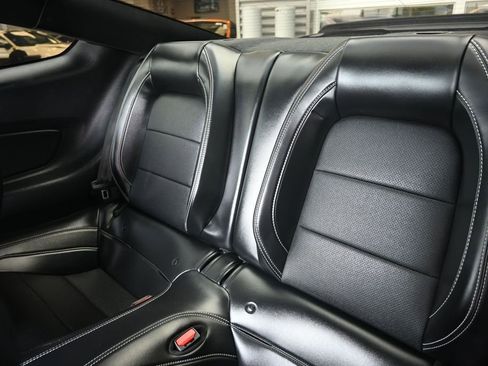 Used 2021 Ford Mustang Shelby GT500 w/ Technology Package RWD image 39