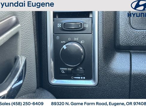 Used 2024 RAM 1500 Classic SLT image 30