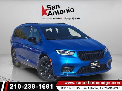 New 2026 Chrysler Pacifica Limited