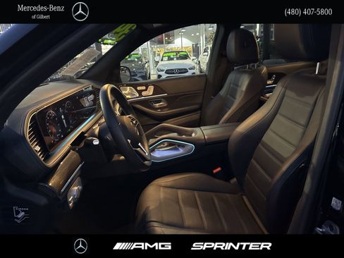 Used 2021 Mercedes-Benz GLS 450 4MATIC image 9