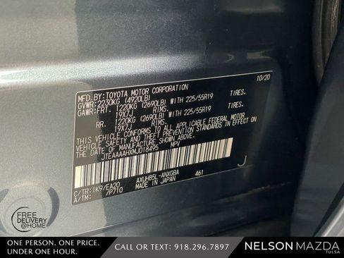 Used 2021 Toyota Venza XLE w/ Softex Package image 58