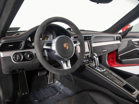 Used 2015 Porsche 911 GT3 RWD image 18