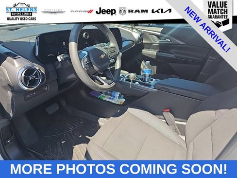 Used 2026 Chevrolet Equinox EV LT FWD image 5