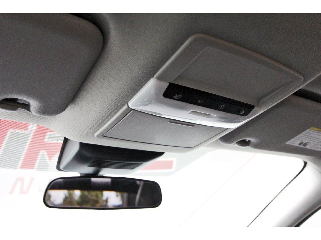 Used 2025 Nissan Sentra SV FWD image 22