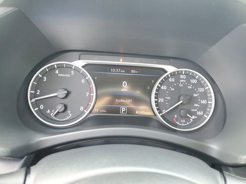 New 2025 Nissan Sentra SR w/ Midnight Edition image 14