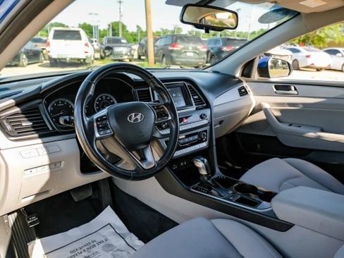 Used 2018 Hyundai Sonata SEL image 3