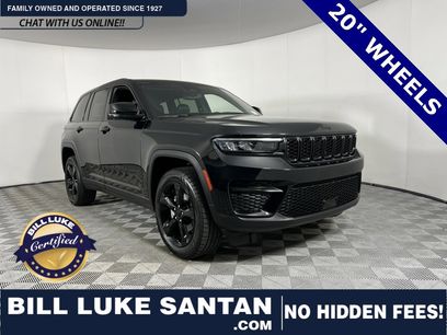 Used 2023 Jeep Grand Cherokee Altitude