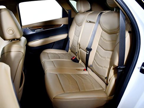 Used 2021 Cadillac XT5 Sportv w/ Platinum Package image 44