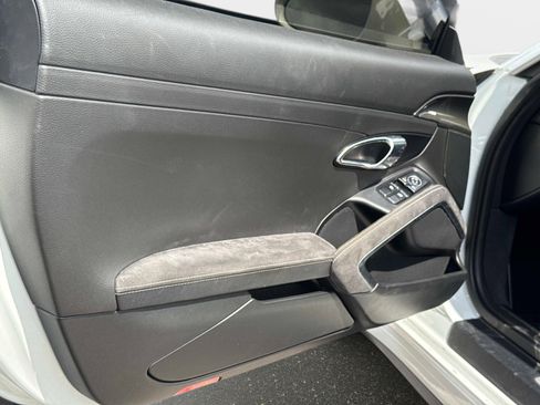 Used 2018 Porsche 911 GT3 w/ Sport Chrono Package image 31