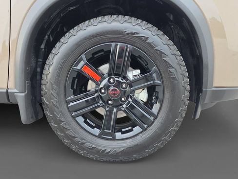 Used 2025 Nissan Rogue SV w/ Rock Creek Premium Package image 16