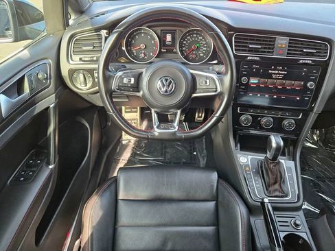 Used 2020 Volkswagen GTI SE image 8