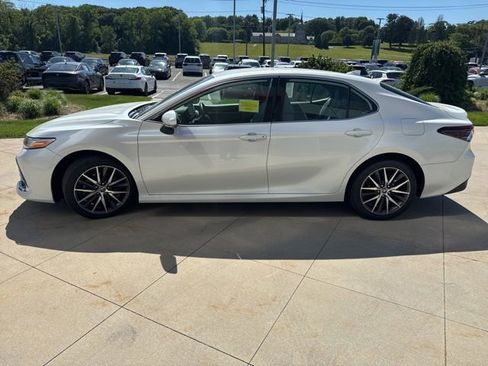 Used 2023 Toyota Camry XLE w/ Cold Weather Package AWD/4WD image 4