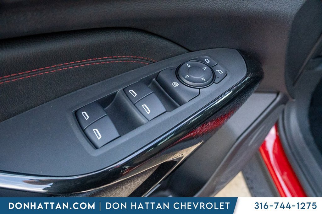 New 2026 Chevrolet Trax RS w/ Sunroof Package FWD image 16