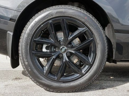 Used 2025 Land Rover Range Rover Velar Dynamic SE image 34