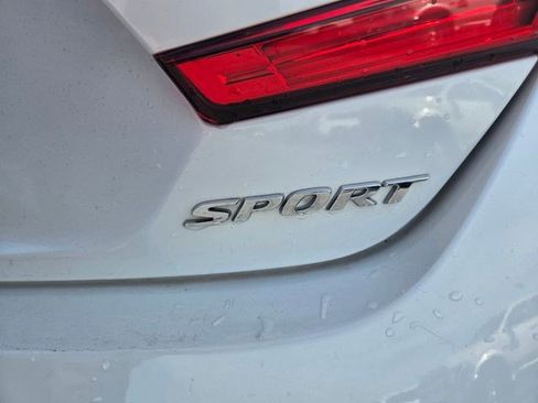 Used 2018 Honda Accord Sport image 22