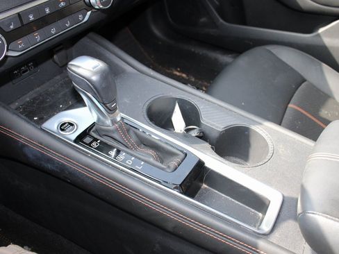 Used 2022 Nissan Altima 2.5 SR w/ Midnight Edition Package image 25